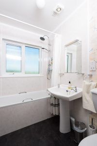 Image of self catering cottage bathroom